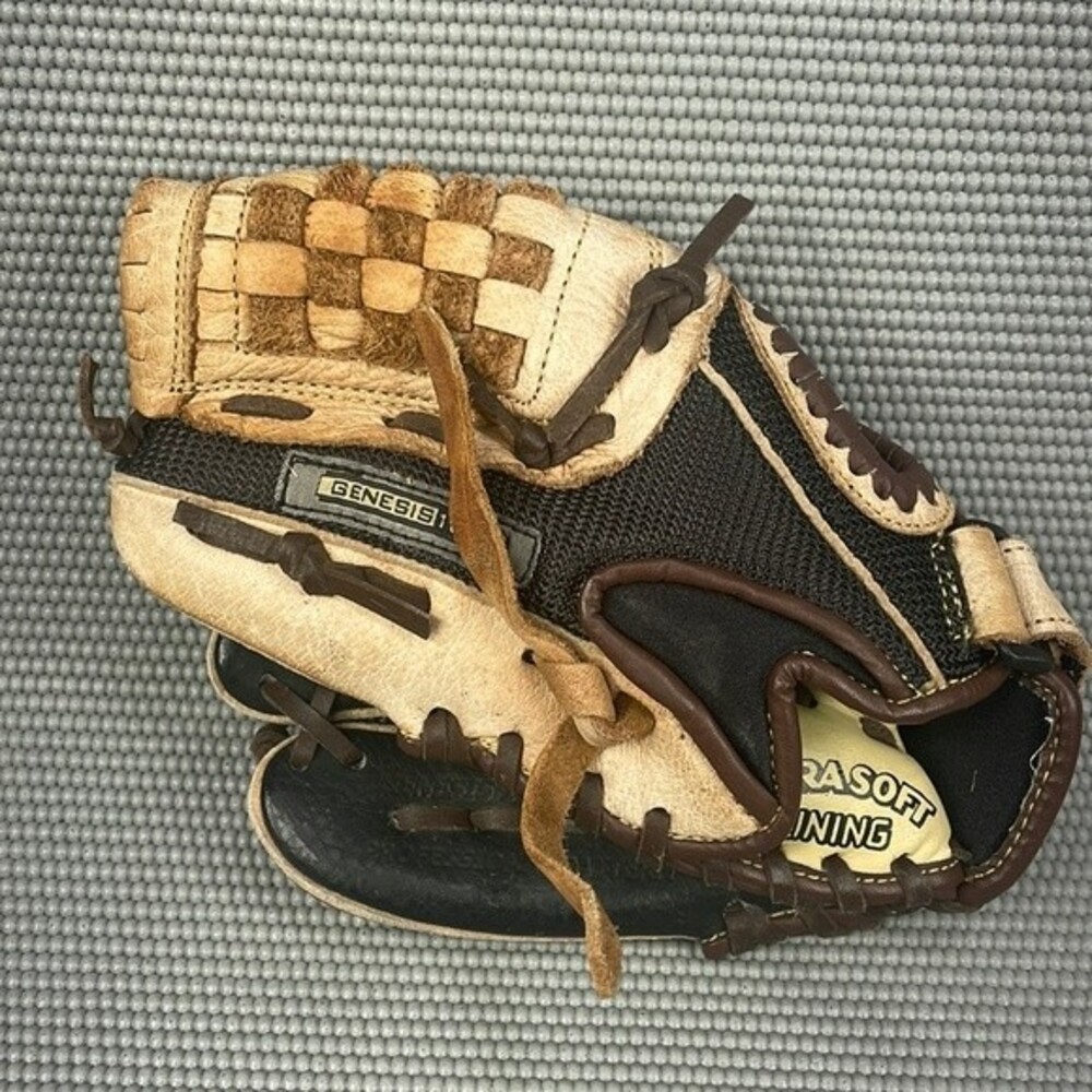 Louisville Slugger 9.5" Youth Baseball Glove Black Tan Model GN14-BN Left LHT